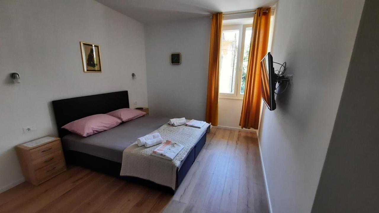 Apartman Cherry Split