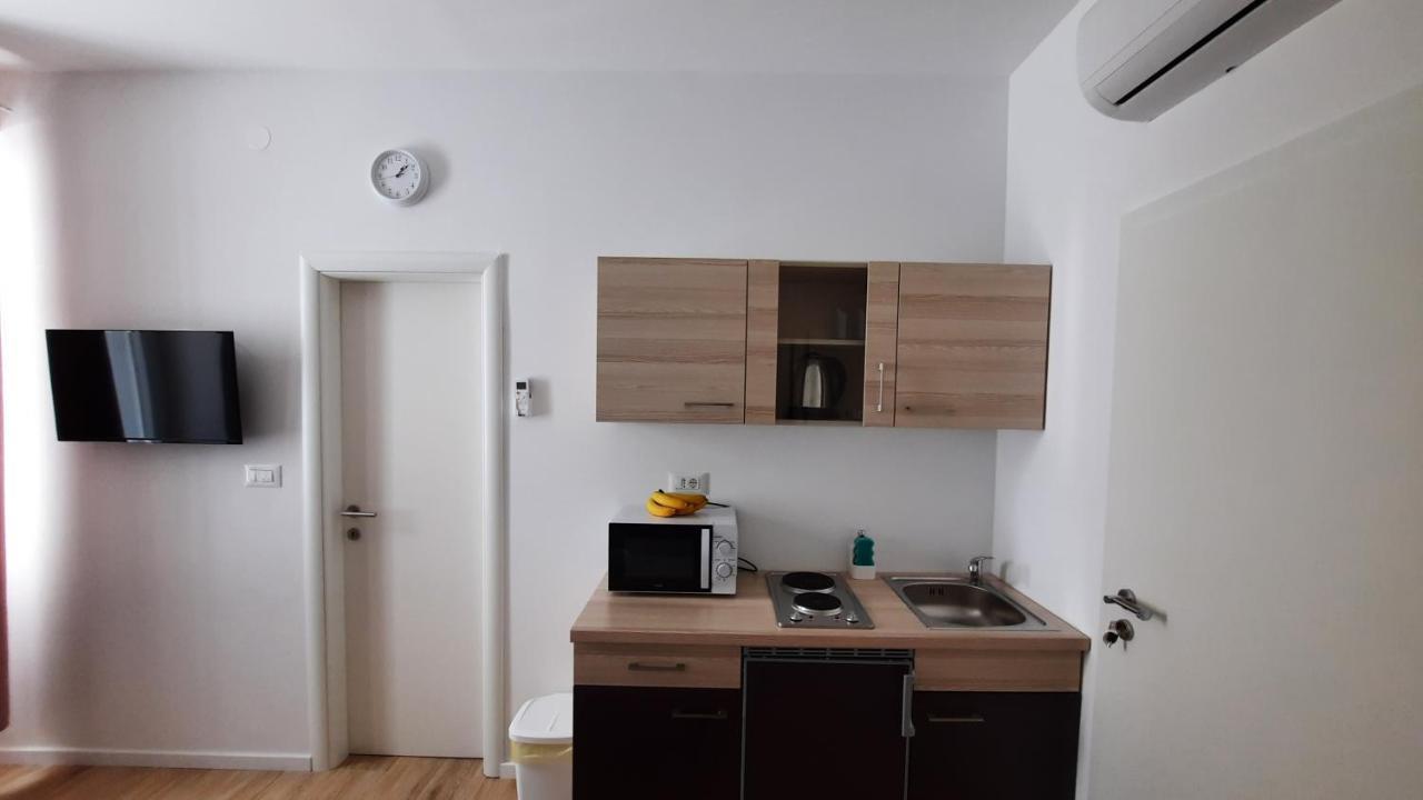 Apartman Cherry Split