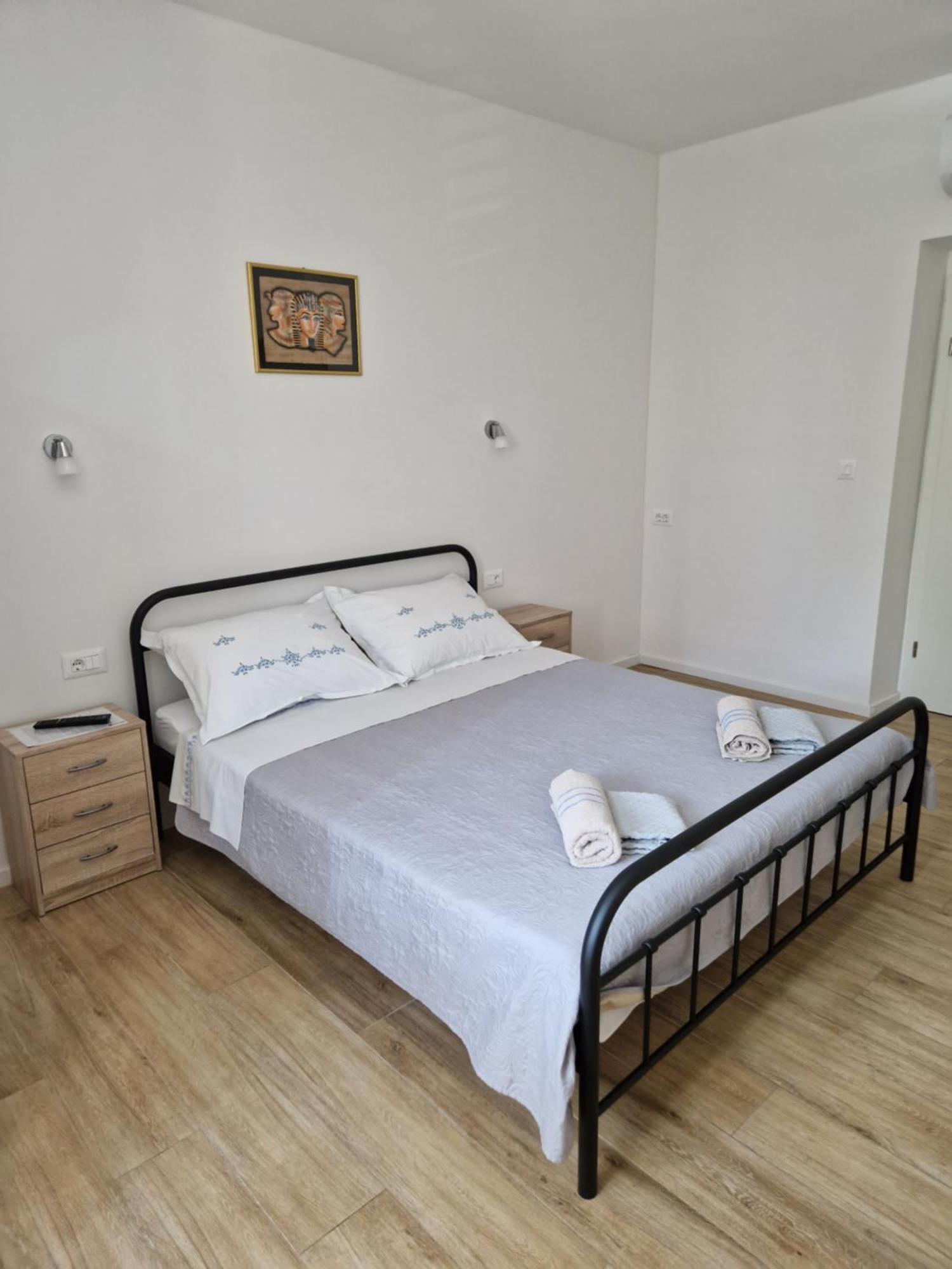 Cherry Apartman *