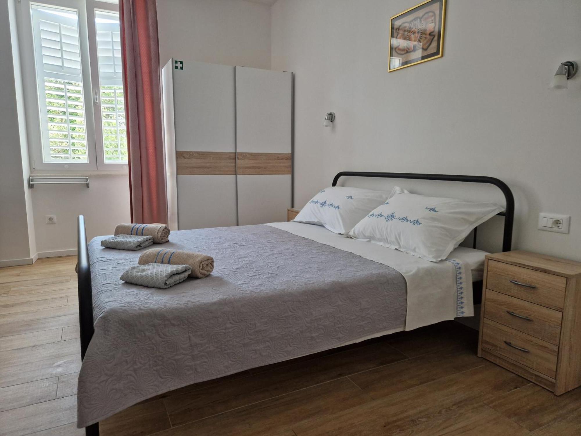 Apartman Cherry Split